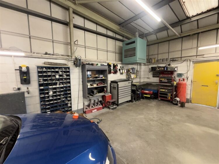 Vehicle Repairs & MOT For Sale in Halifax