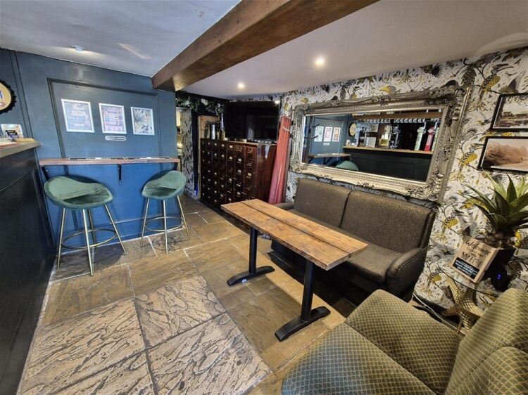 Licenced Trade, Pubs & Clubs For Sale in Birkenshaw Photo 5