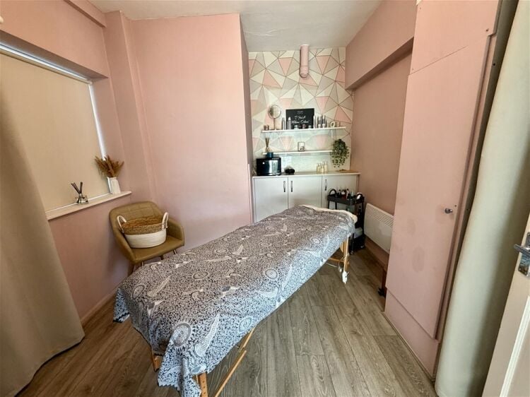 Beauty, Therapy & Tanning For Sale in Dewsbury