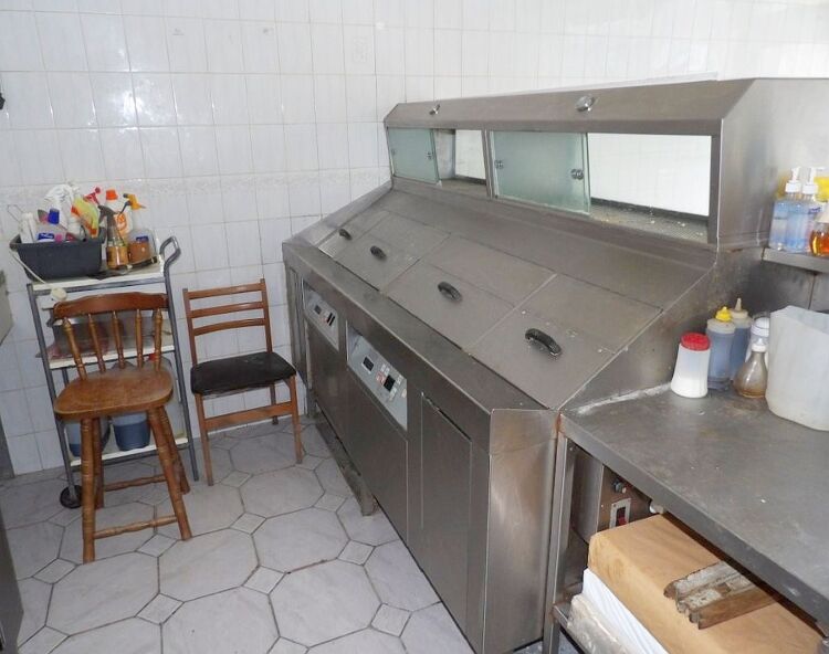 Closed fish and chip shop with three-bedroom accommodation