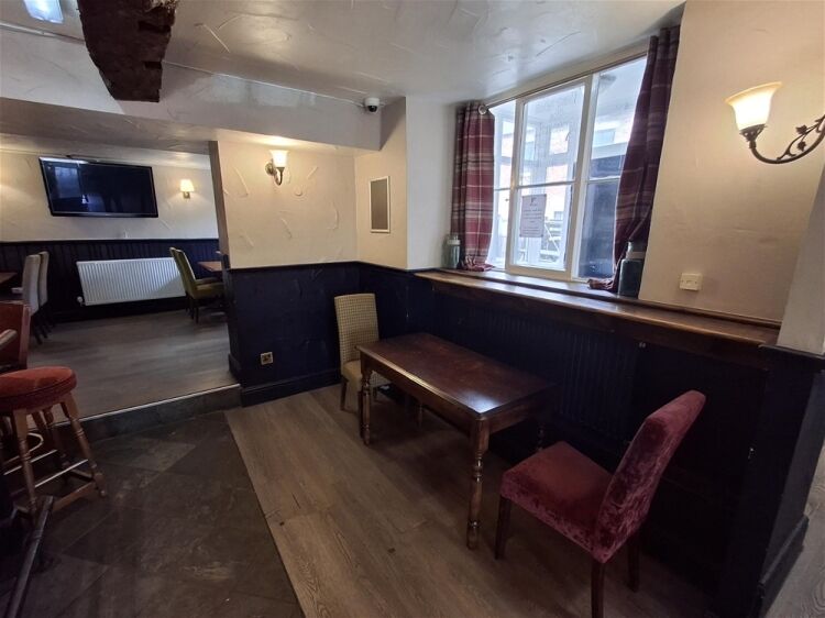 Licenced Trade, Pubs & Clubs For Sale in Chesterfield Photo 5