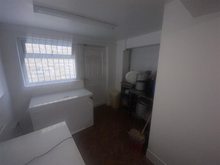 Investment Property For Sale in Leeds