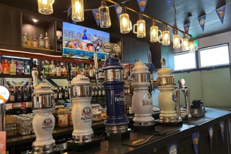 Cocktail, Beer & Wine Bar - Ormskirk