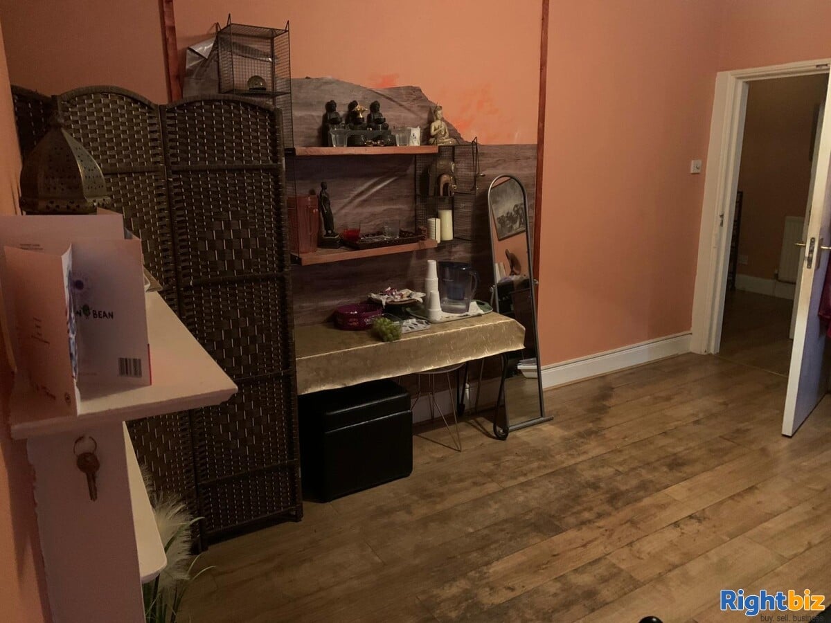 Cheltenham Thai massage salon for sale 24K or half share 12K 