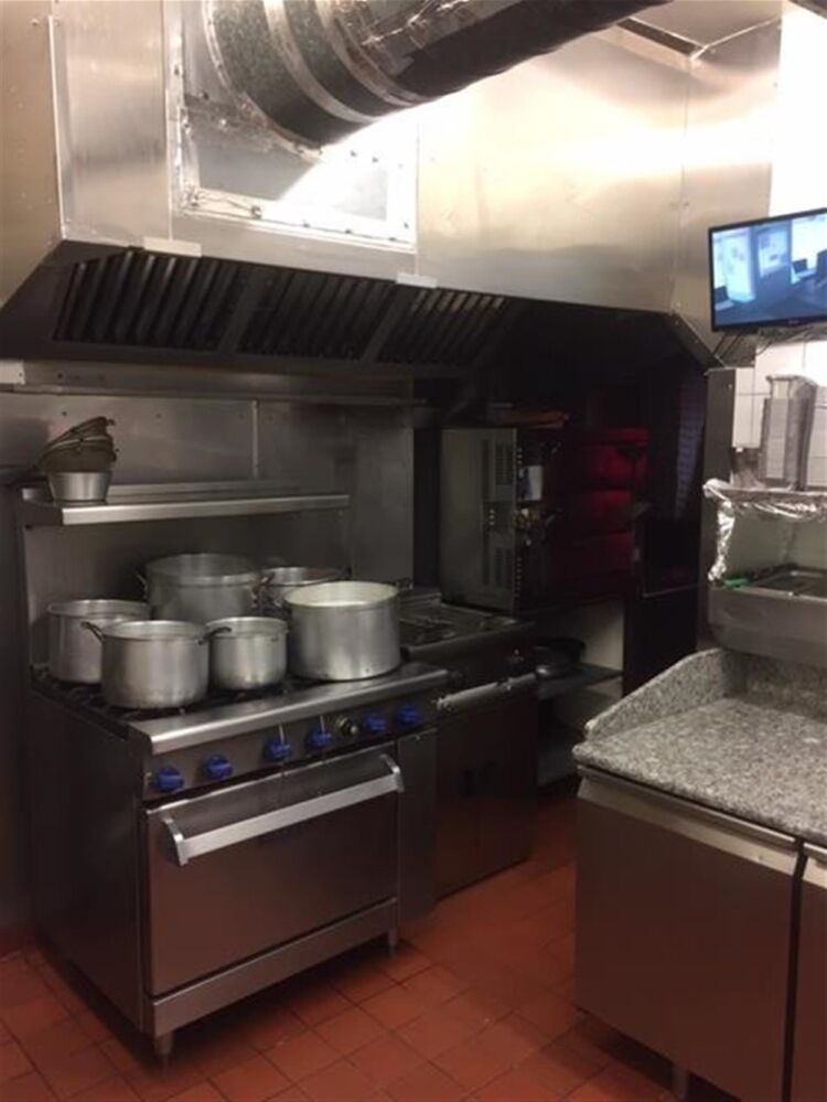 Long Leasehold Italian and Hot Food Takeaway with Accommodation – Chorley