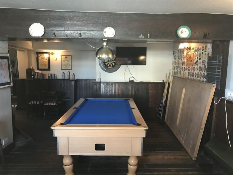 POPULAR PUBLIC HOUSE & FUNCTION VENUE WITH ROOMS IN HAMPSHIRE