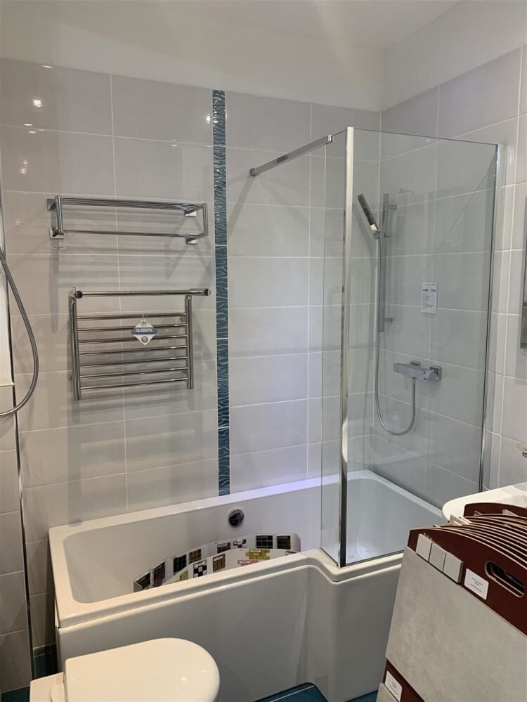 BESPOKE BATHROOM SALES & FITTING CENTRE IN EDINBURGH SUBURB