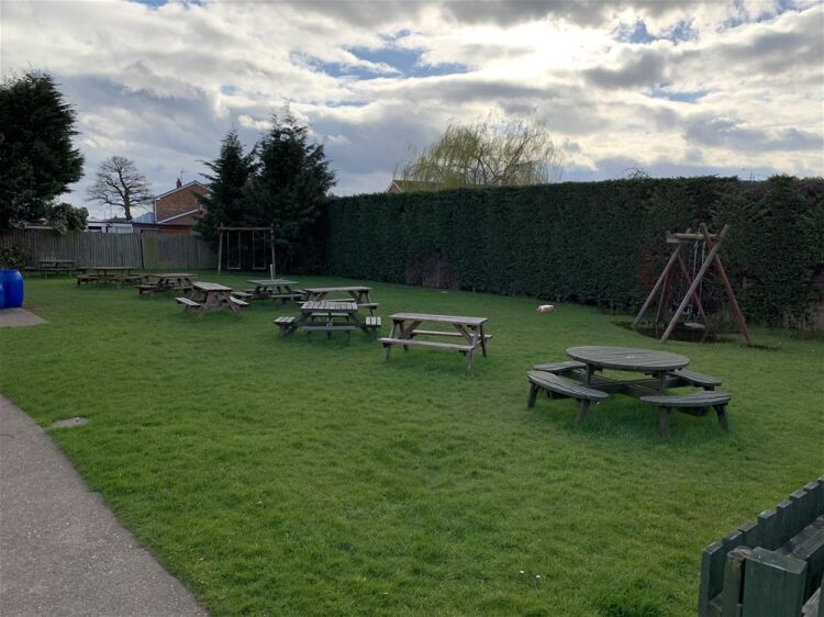 CHARMING FREE OF TIE VILLAGE PUBLIC HOUSE & RESTAURANT NEAR DONCASTER