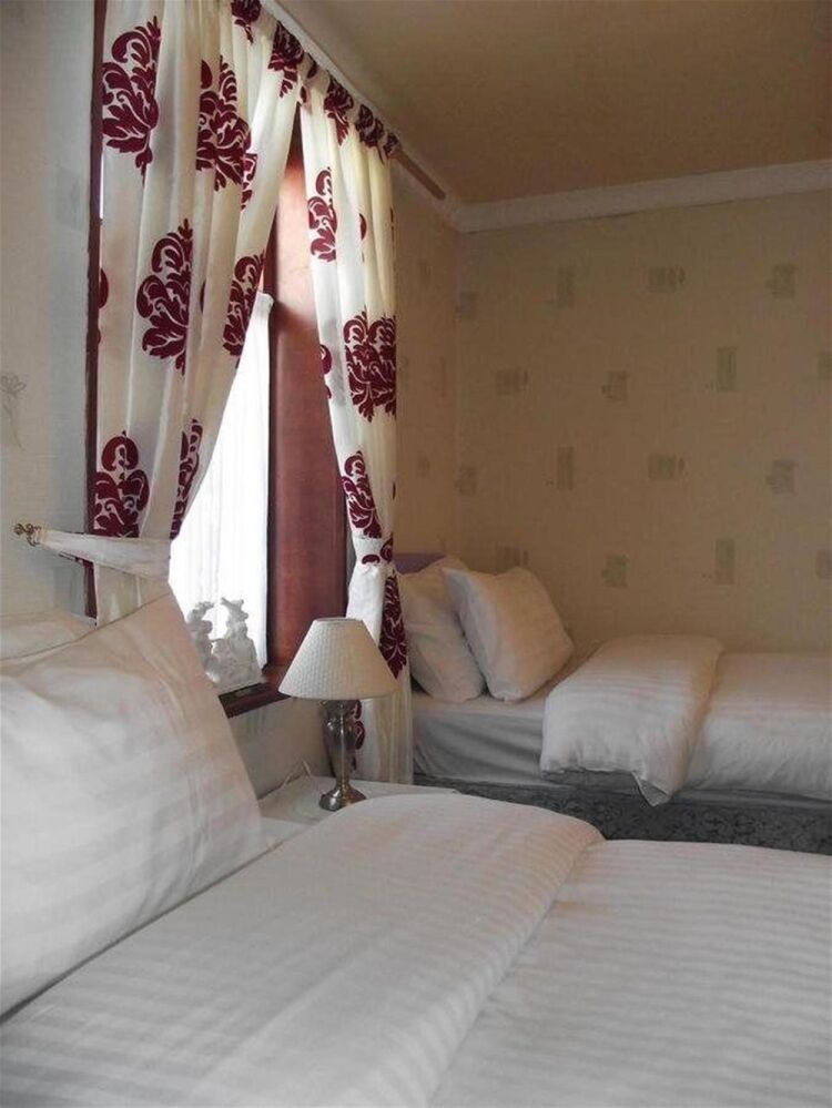 LICENSED FREEHOLD BED & BREAKFAST GUEST HOUSE IN BLACKPOOL Photo 6