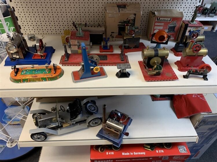 UK BASED ONLINE COLLECTABLE MODEL STEAM ENGINE SALES BUSINESS Photo 6