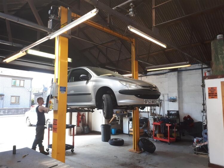 FREEHOLD MOT TESTING & REPAIRS CENTRE IN ROTHES/MORAYSHIRE