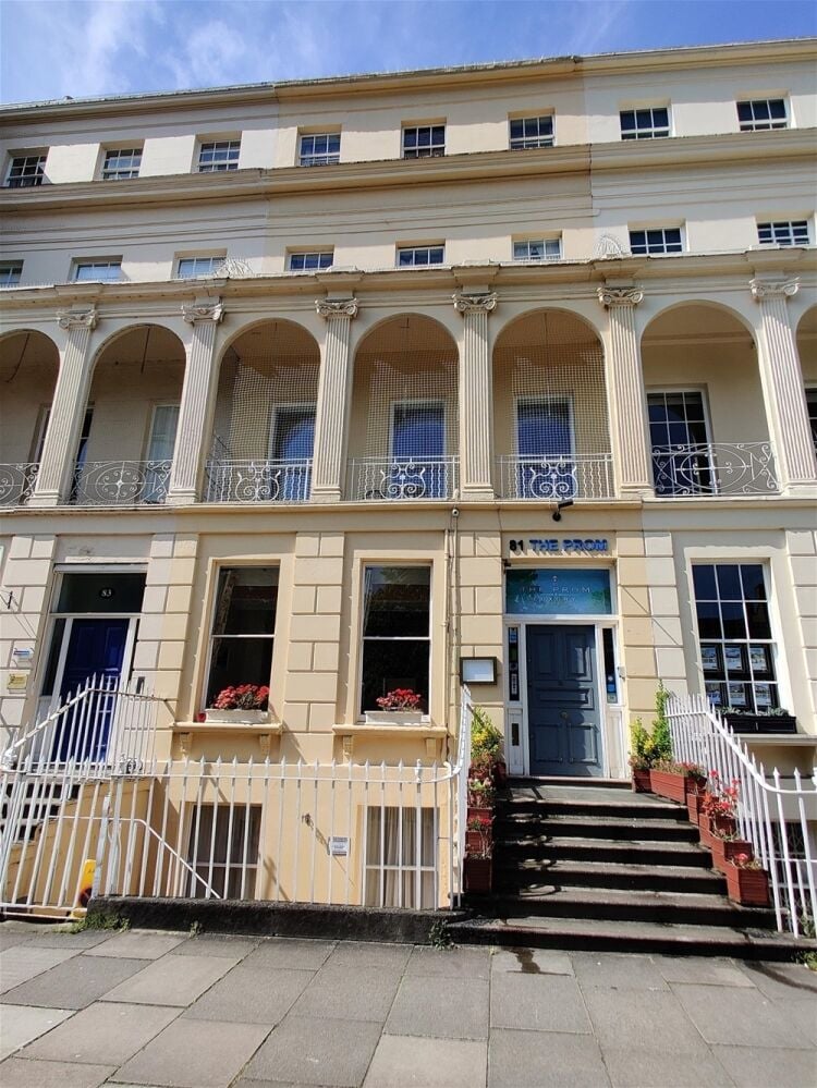 HOTEL IN THE BEAUTIFUL SPA TOWN OF CHELTENHAM Photo 6