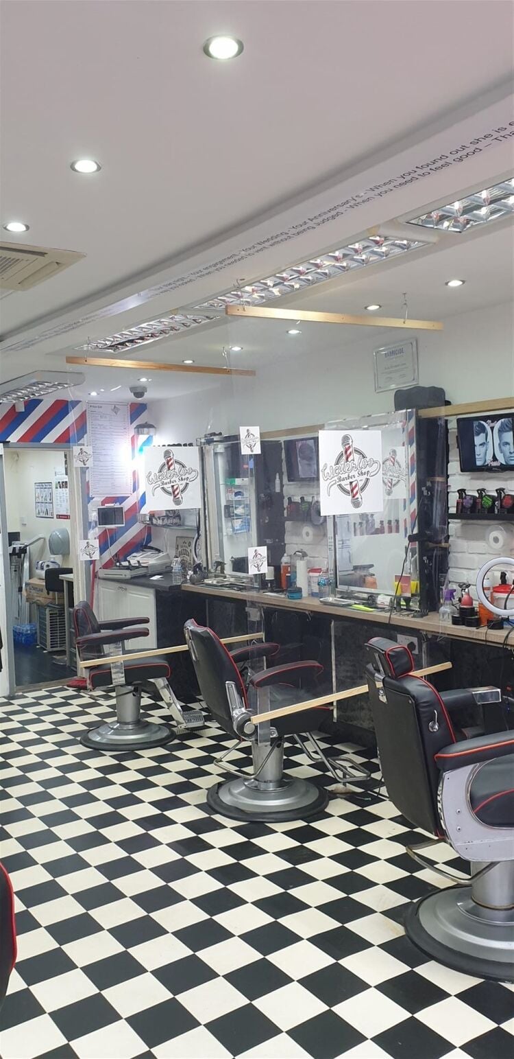 FIVE STAR BARBERS SHOP ON MERSEYSIDE Photo 6
