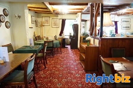 Substantial Detached Character Country Village Freehouse Photo 6
