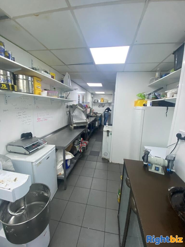 Established takeaway for sale in prime location Photo 6