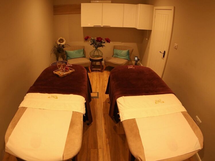 High-Street Beauty Salon for Sale – Established & Well-Loved Photo 6