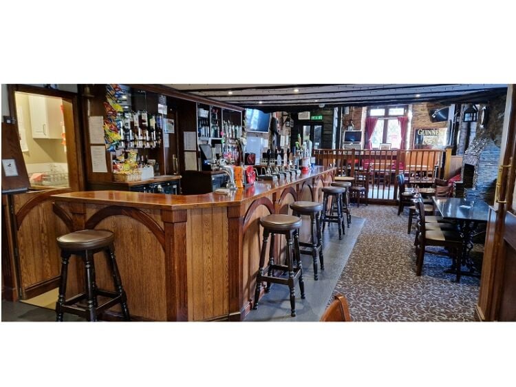 Popular Bistro with Living Accommodation For Sale Photo 6