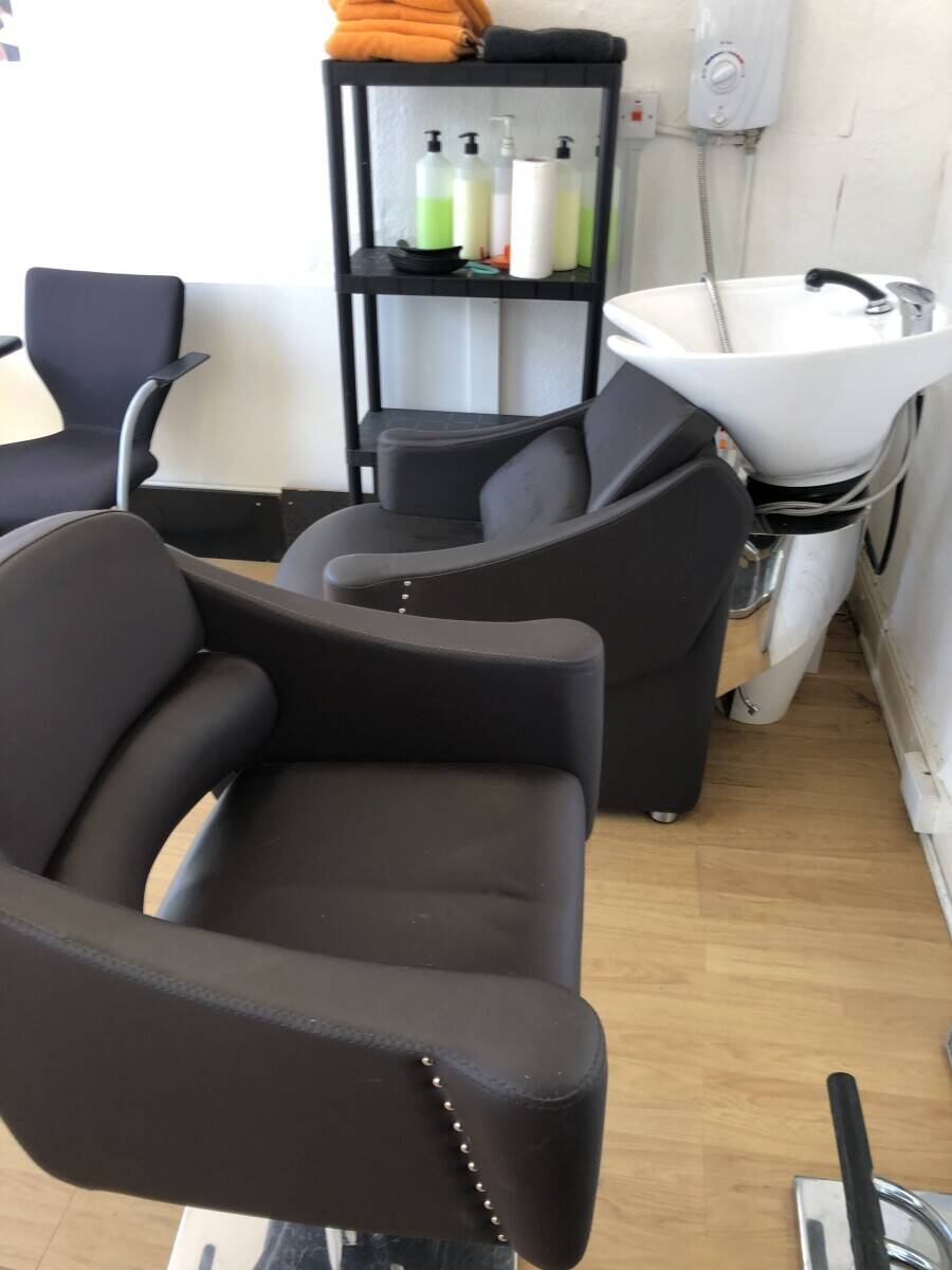 Leasehold Hair Salon For Sale in Sheffield Photo 3