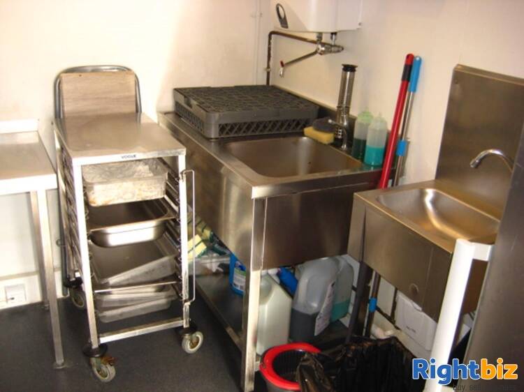Leasehold Fried Chicken Takeaway Located In Newquay Cornwall