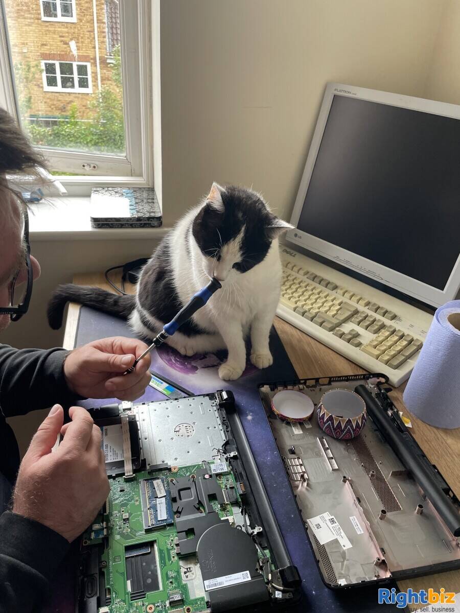 For Sale Is a Successful Computer Repair Business Covering Surrey and Hampshire Photo 6