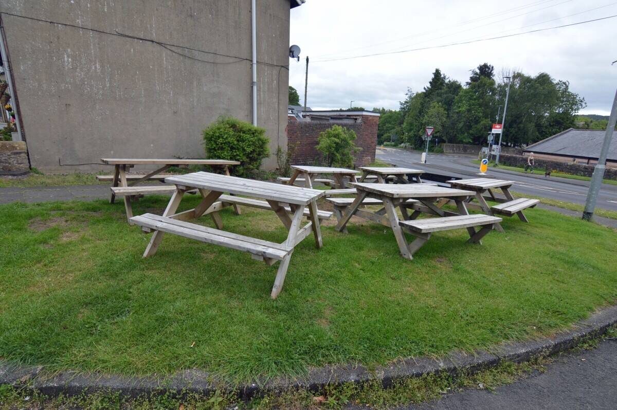 NORTHUMBERLAND - BEAUTIFULLY PRESENTED PUBLIC HOUSE Photo 6