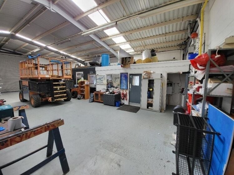Reputable Roofing Company For Sale Photo 6