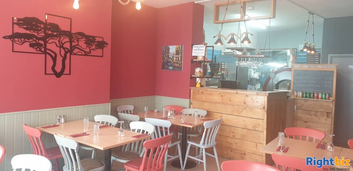 Italian pizzeria restaurant for sale Photo 6