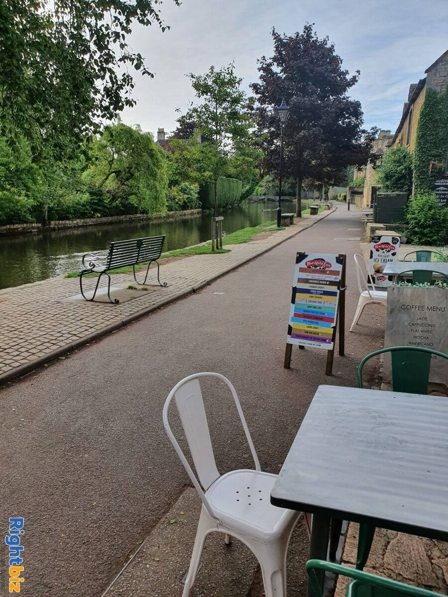 Bourton on the water prime riverside location newly refurbished restaurant