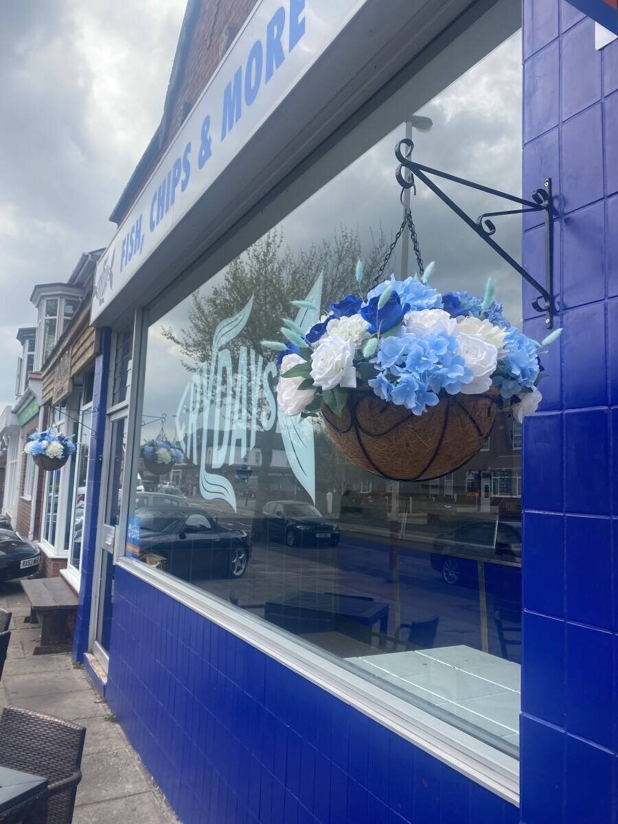 Fish and Chip Shop with Flat Above Photo 6