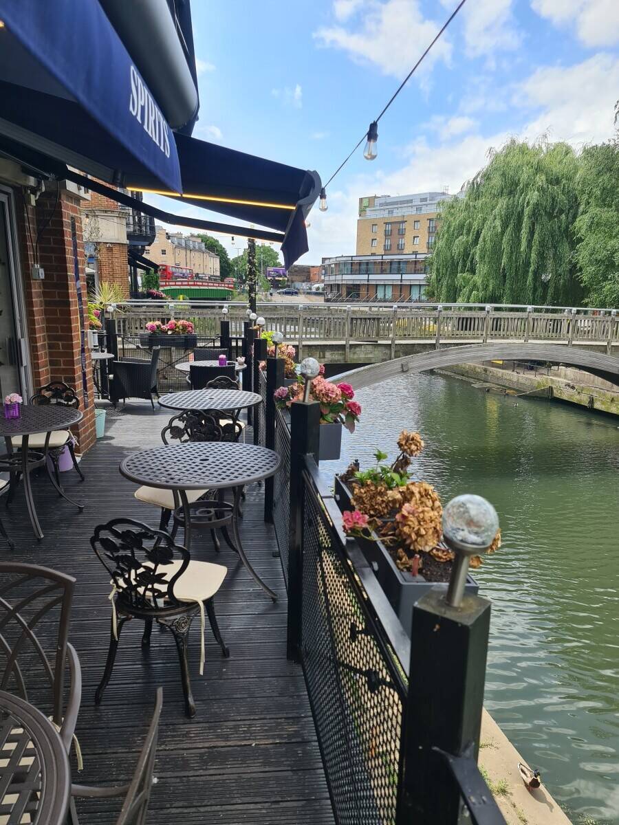 Leasehold Bistro & Bar for Sale , Open for Partnership Photo 6