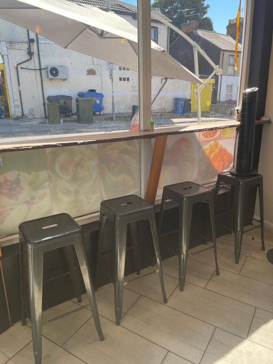 Small cafe shop for sale in Ipswich Photo 6