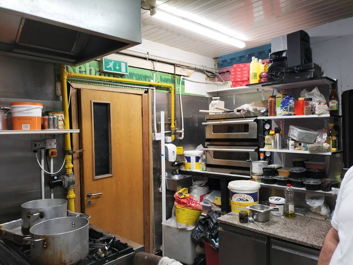 Freehold restaurant for sale Belfast's Golden Mile Photo 6