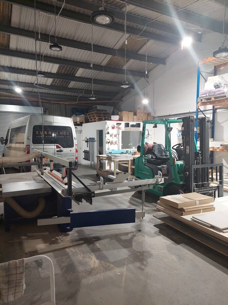 Kitchen and bedroom furniture workshop for sale