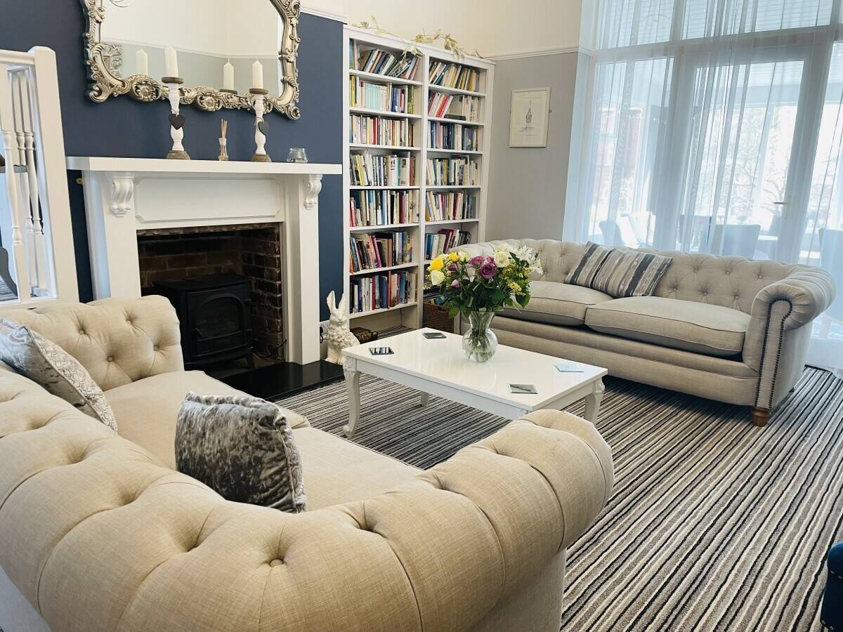 Boutique Hotel with sea views for sale in Swanage Dorset Photo 6