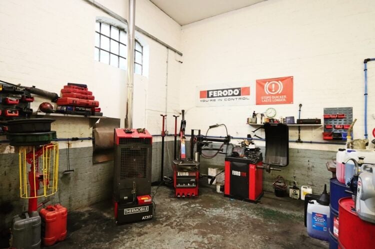 MOT, Repair & Bodyshop - Staffordshire