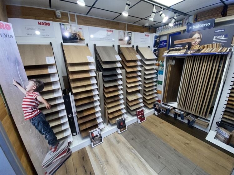Retail For Sale in Knowsley