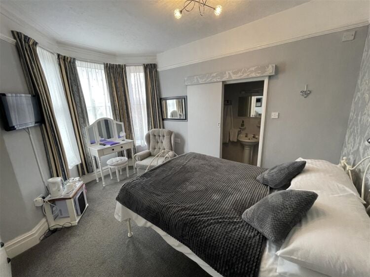 Outstanding South Devon Guest House For Sale in Paignton