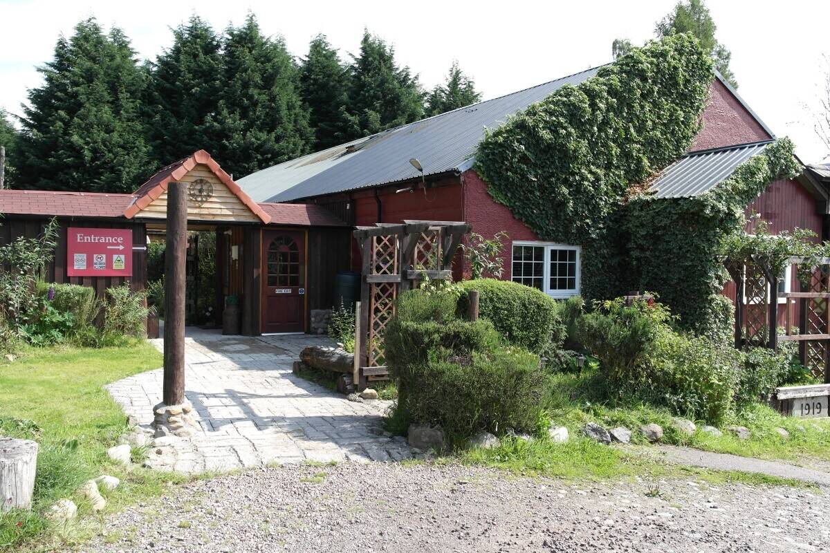 Scottish Highlands Lodge For Sale Drumnadrochit Loch Ness Photo 6