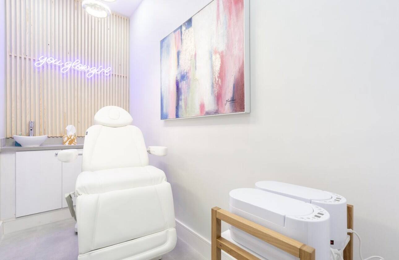 Popular Hair & Beauty Salon in Nine Elms/Battersea Power Station Photo 6