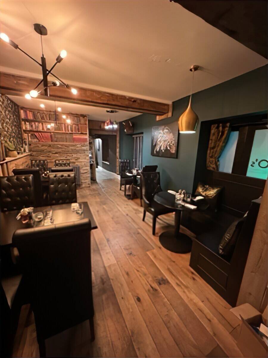 Beautiful bespoke restaurant, located on Milford Haven Marina
