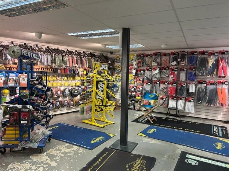 WELL-ESTABLISHED MOTOCROSS AND ENDURO  PARTS SHOP WITH E-COMMERCE Photo 6