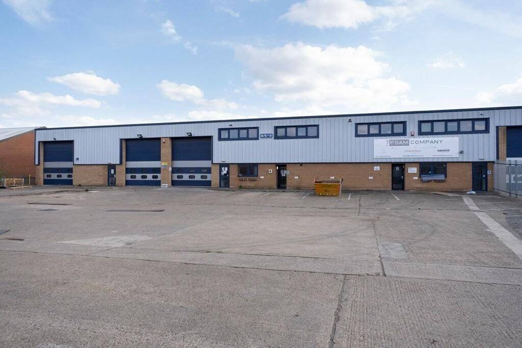 Warehouse/Storage Facility With Yard And Customers In Abingdon, Oxford For Sale