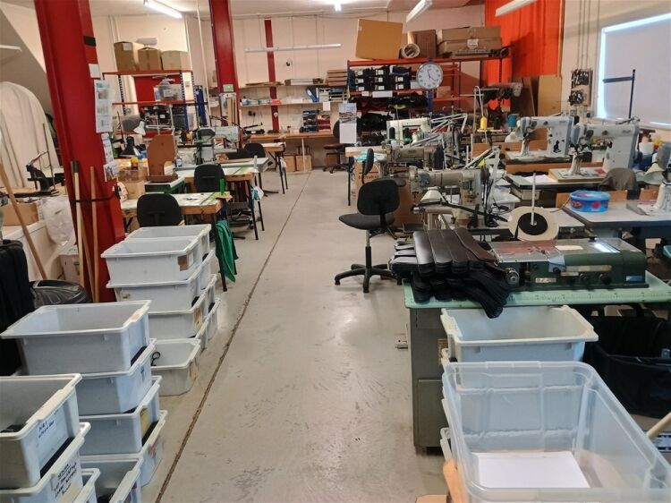 A MANUFACTURER AND DISTRIBUTER OF AUDIO EQUIPMENT Photo 6