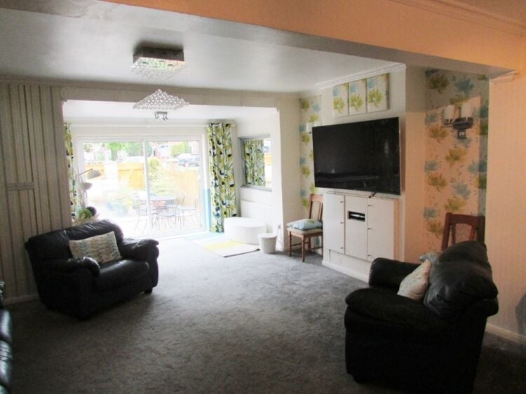Popular Bakery With Substantial Owners Accommodation