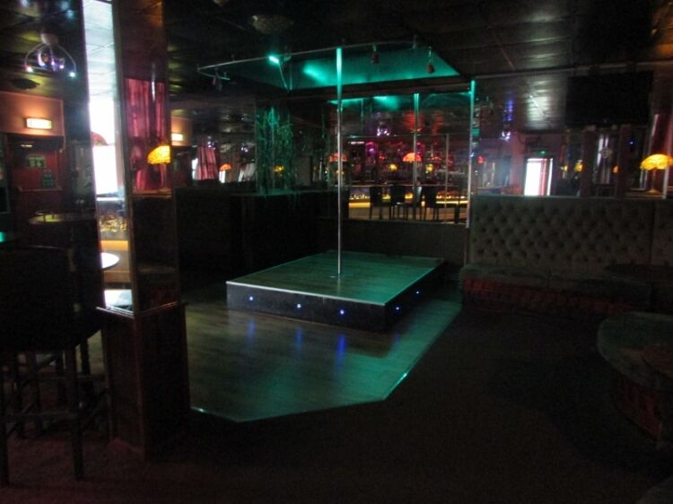 Freehold Commercial Property Two Businesses Included Photo 6