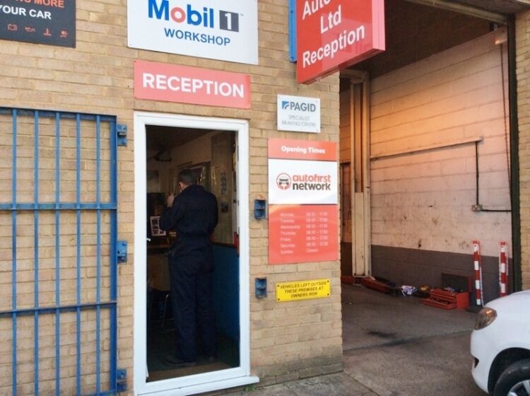Well Established And Busy Vehicle Repair Business