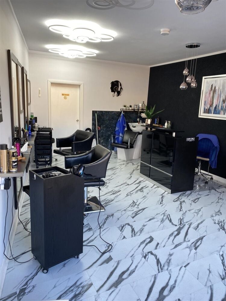 A POPULAR UNISEX SALON
