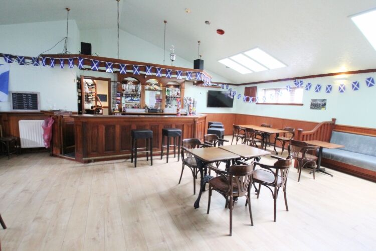 Successful bar and restaurant with 8 letting rooms