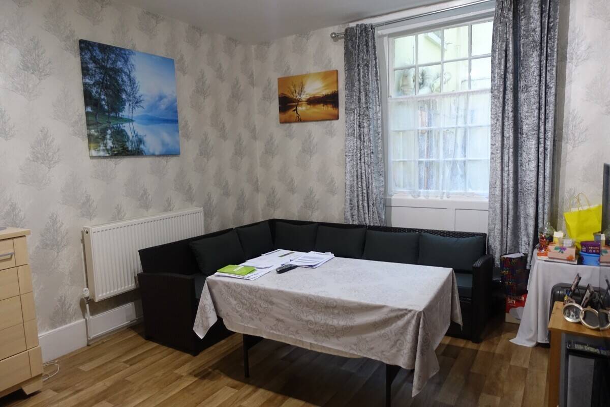 Very Long Leasehold (virtual freehold)  GUEST HOUSE for sale WEYMOUTH