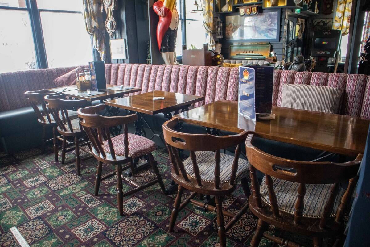 KENT - PROFITABLE PUB WITH THREE RESIDENTIAL UNITS